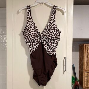 EUC Ocean Dreams Brown and White One Piece swimsuit size 12